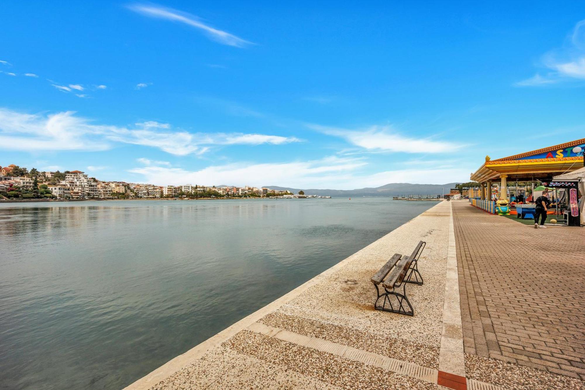 Chalkís Fabulous Central Apartment Close To The Sea! מראה חיצוני תמונה